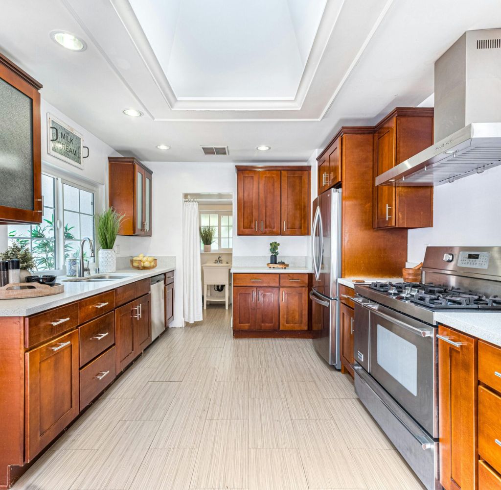 modern bathroom remodel 2025